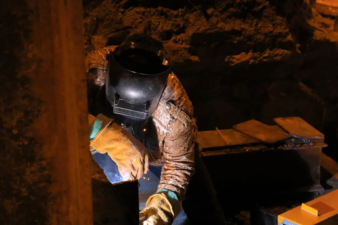 重庆建筑机械租赁市场现状与塔吊设备选型要点分析