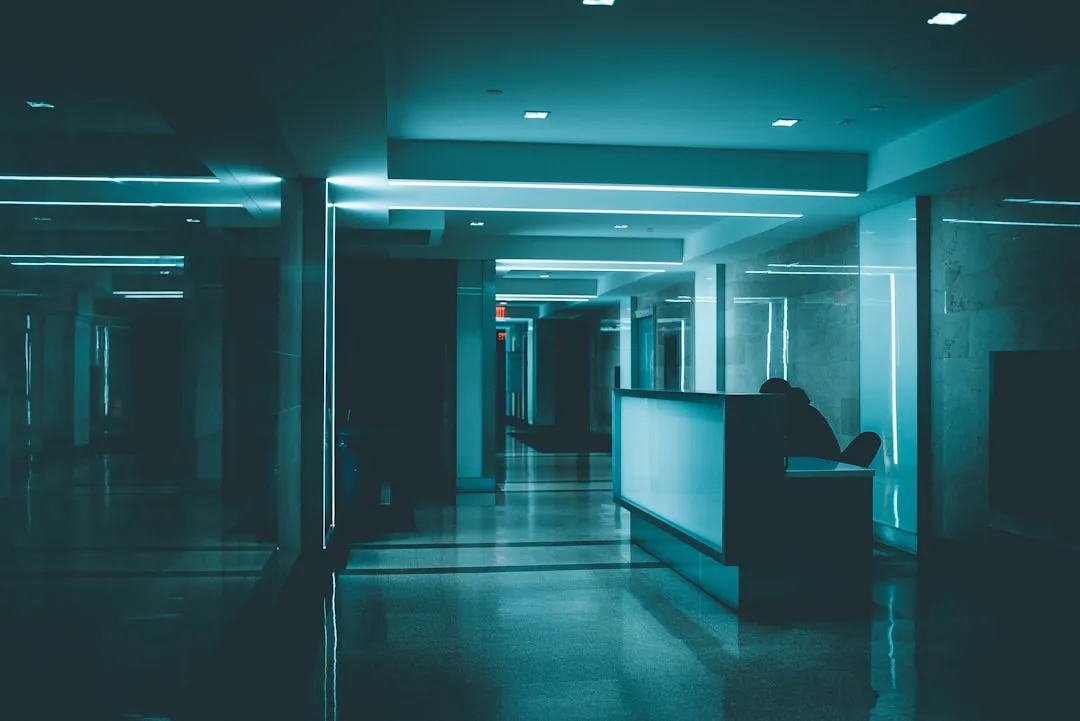 重庆塔吊租赁选型指南：如何根据工期与楼层高度匹配设备型号