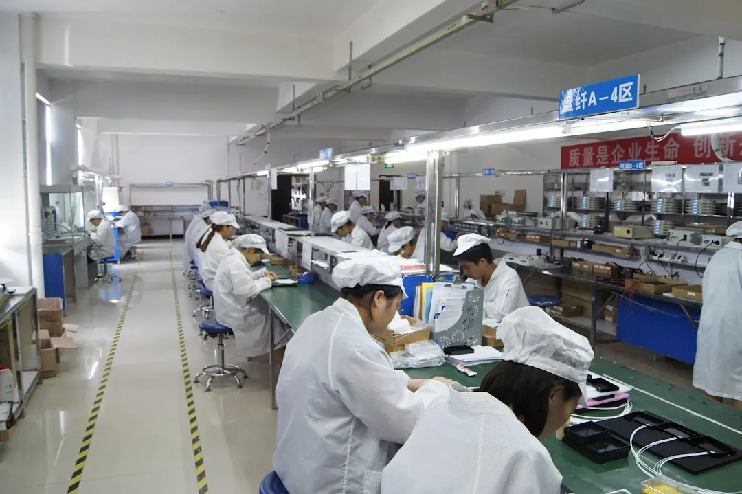 重庆建筑工程塔吊租赁选型要点：如何匹配工地需求与设备参数