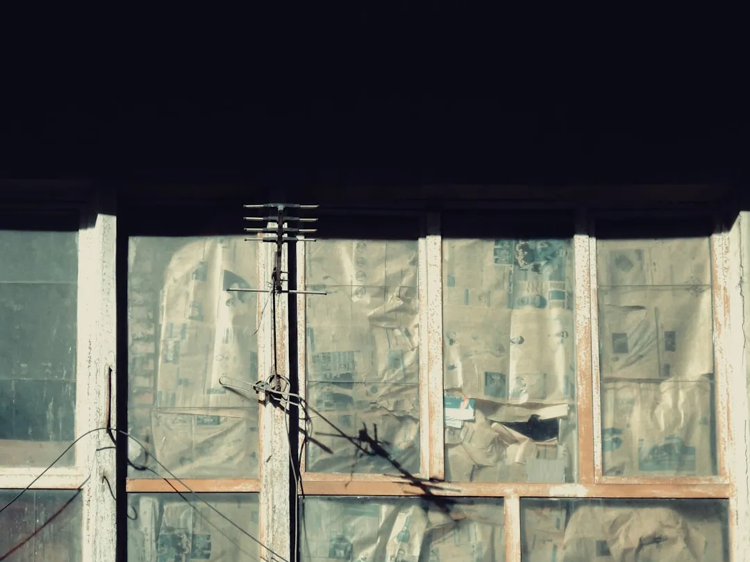 重庆恒凡达建筑机械租赁：塔吊与施工电梯设备参数全解析
