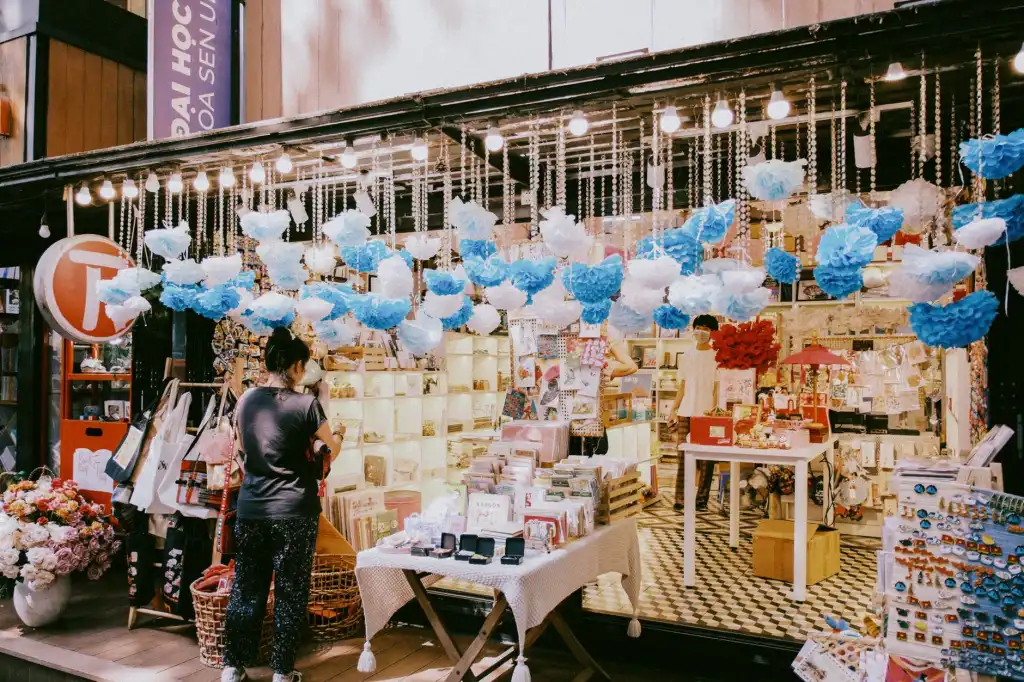恒凡达施工电梯租赁方案在高层建筑施工中的应用优势